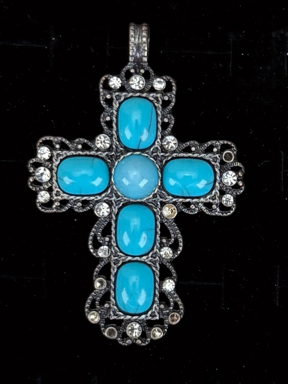 Southwestern style Silvertone faux turquoise cross pendant + 16” cord necklace